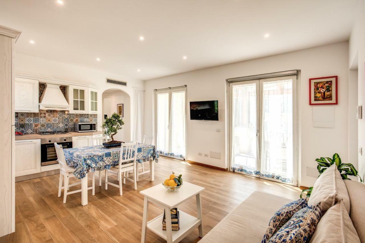 Chez Carme' Apartment ซอร์เรนโต ภายนอก รูปภาพ