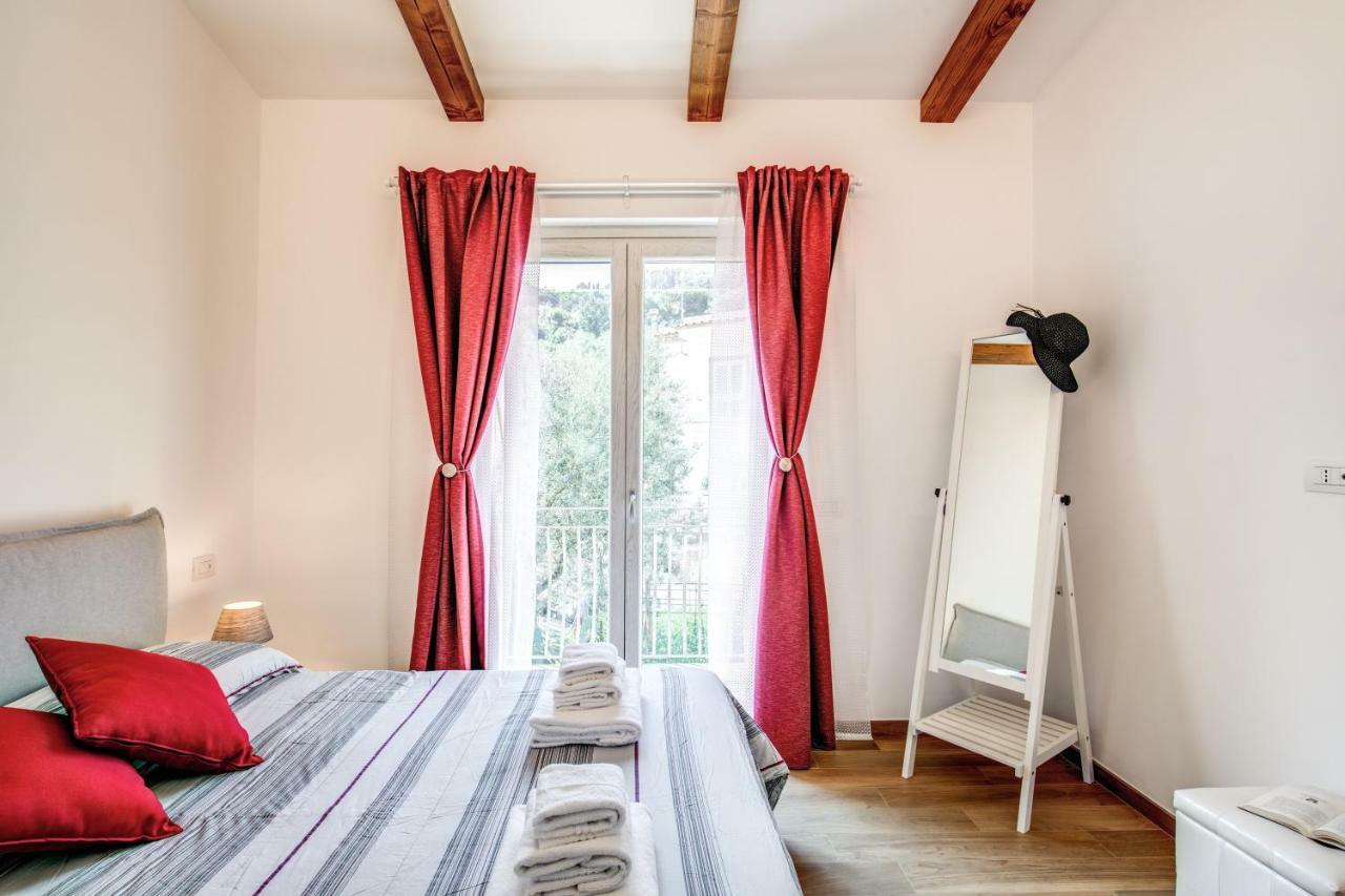 Chez Carme' Apartment ซอร์เรนโต ภายนอก รูปภาพ