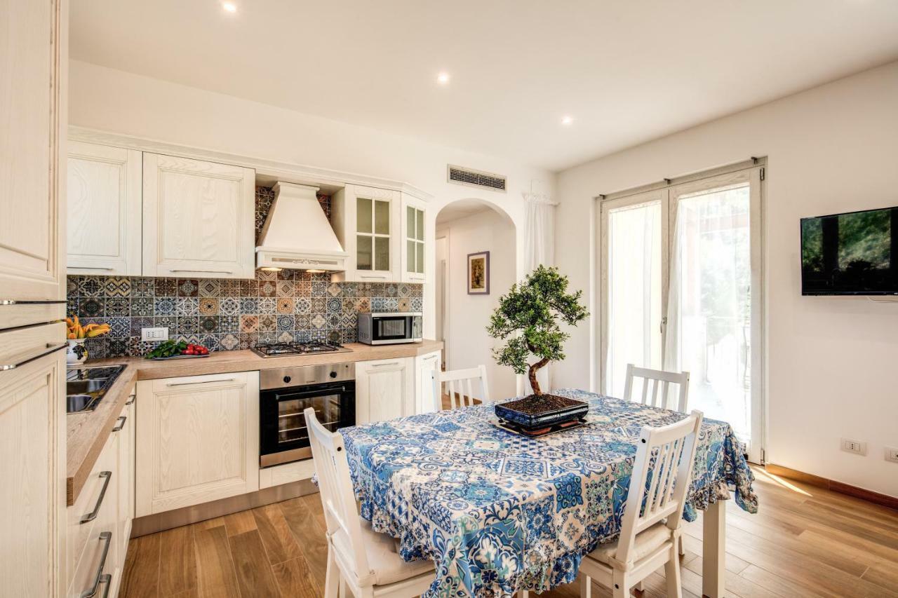 Chez Carme' Apartment ซอร์เรนโต ภายนอก รูปภาพ