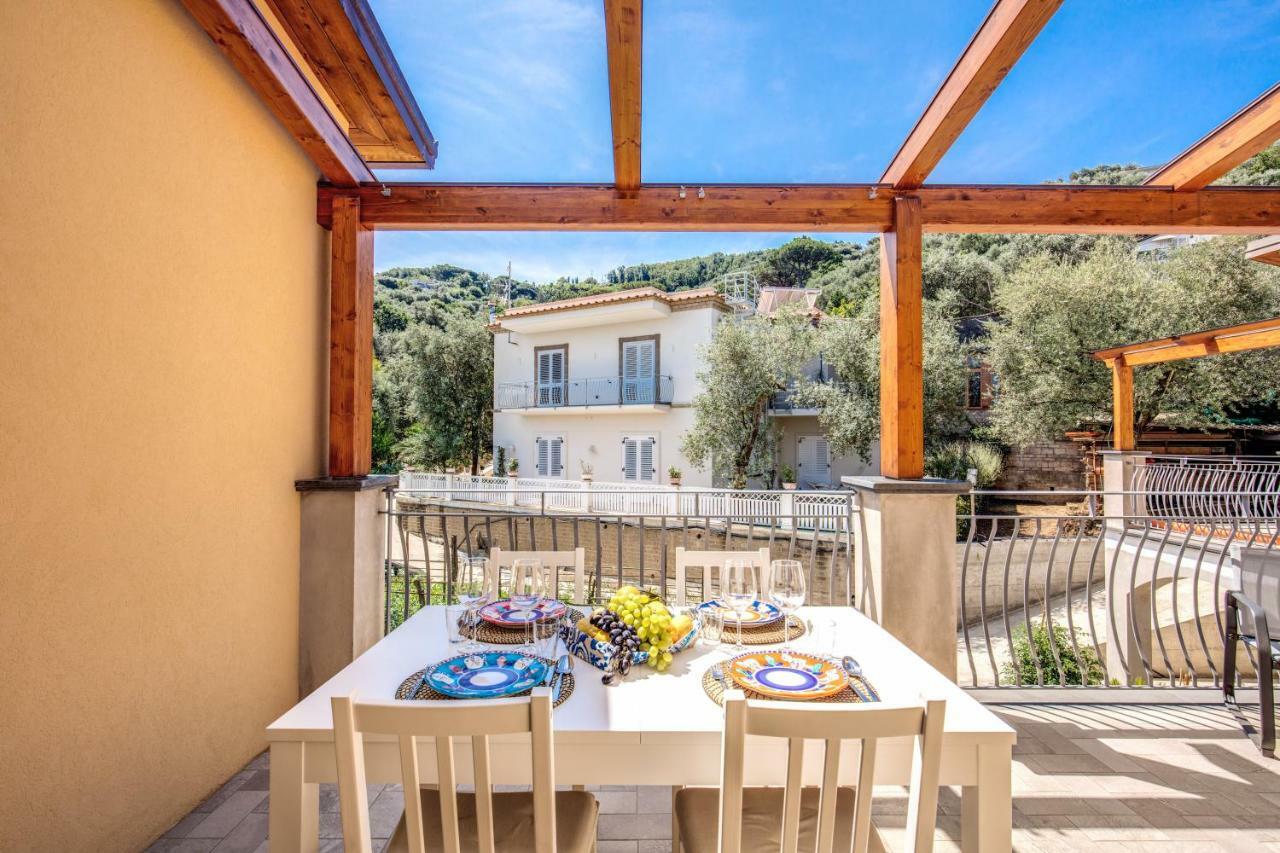 Chez Carme' Apartment ซอร์เรนโต ภายนอก รูปภาพ
